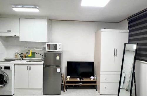 Seo-gu Apartamento | 방있나요 풀옵션 레지던스 1호점 대전 용문역 도보2분, 성심당, 야구장 Bangitnayo full-option residence