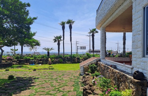Seongsan Cabina | 제주 독채 펜션 스톤스테이(Stonestay Jeju)
