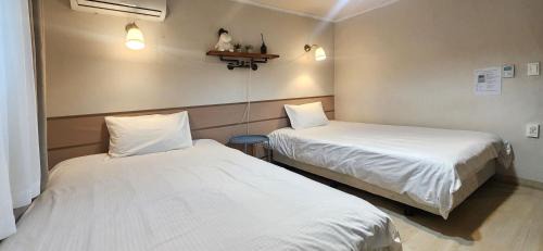 Sinchon-dong Apartamento | 창천동 The Art House #Yeontral park #5min to Hongdae stn