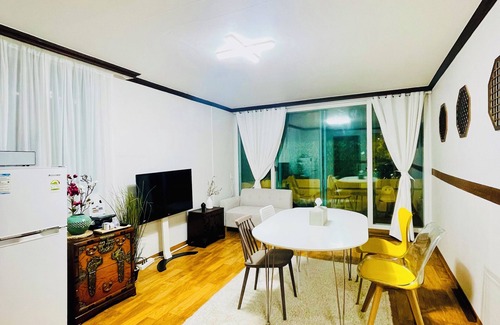 Changsin-dong Apartamento | 청운각: 서울중심 동대문역 도보5분 공항리무진 한옥 테라스 다락방 침대4개
