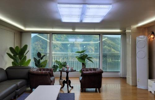 Chuncheon Apartamento | 최고의뷰 강변리조트