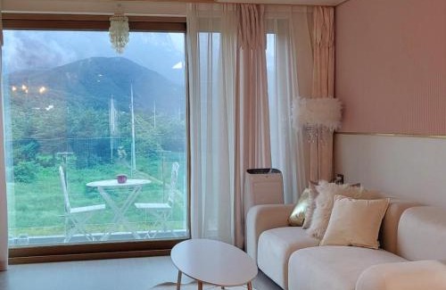 Sokcho Apartamento | 프렌치 하이디 속초 울산바위 설악
