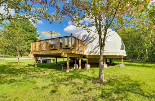 Monticello Cabina | 007 Geodome - Unique Escapes "007" Luxury Camping Geo-Dome!