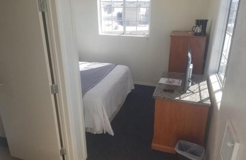 Valle Casa | 012A Affordable Getaway near South Rim Sleeps 2