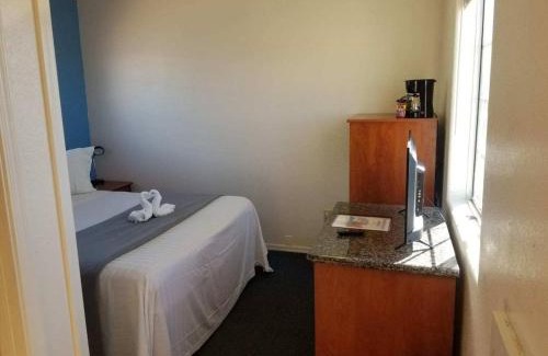 Valle Casa | 012C Affordable Retreat near South Rim Sleeps 2