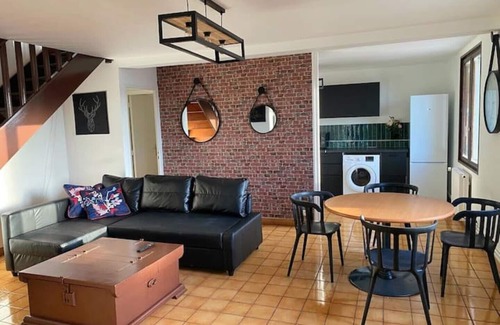 Cret de Roc Apartamento | 014 CHIC & COZY LARGE DUPLEX APARTMENT 76m2 WIFI SMART TV NETFLIX & PANORAMIC VIEW