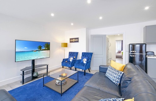 Yiewsley Apartamento | 02 - Luxury 2 Bed Apt. Free Parking, West Drayton