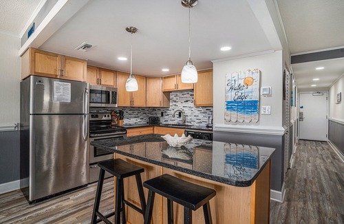 Garden City Condominio | 0208 Waters Edge Resort 1 Bedroom Condo by RedAwning