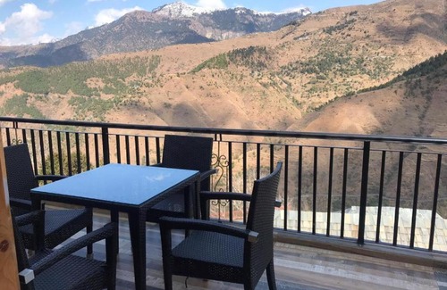 Mohal Casa | 03 Bedroom Luxury Homestay