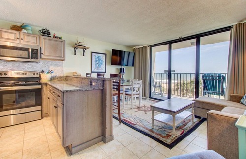 Wilmington Beach Condominio | 0312 Captains Quarters by Atlantic Towers