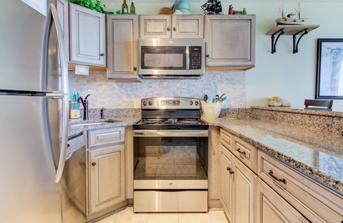 Wilmington Beach Condominio | 0312 Captains Quarters by Atlantic Towers