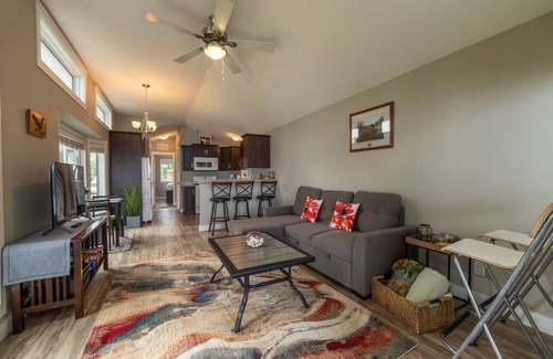 Regional District of Mount Waddington Cabaña | 04 - Eagle's Nest Cottage By The Sea at Alder Bay