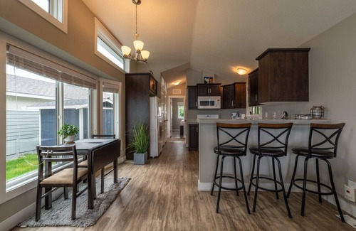 Regional District of Mount Waddington Cabaña | 04 - Eagle's Nest Cottage By The Sea at Alder Bay