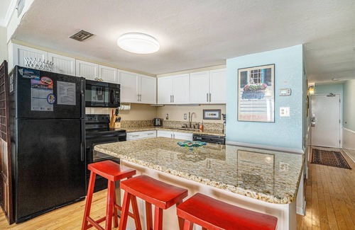 Garden City Condominio | 0401 Waters Edge Resort 3 Bedroom Condo by RedAwning