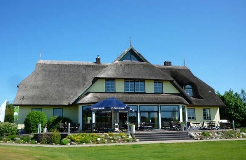 Rugen Island Apartamento | 05 Albatros Fewo Kat. V - Clubhouse Golf-centrum Schloss Karnitz