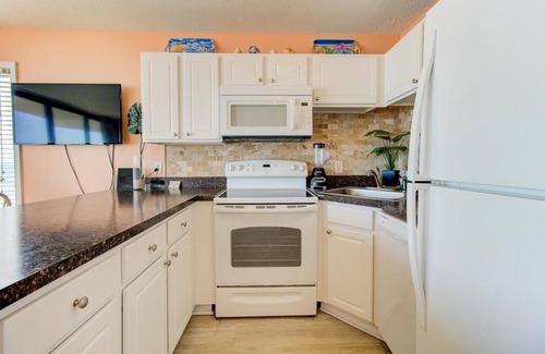 Wilmington Beach Condominio | 0514 Double The Pleasure by Atlantic Towers