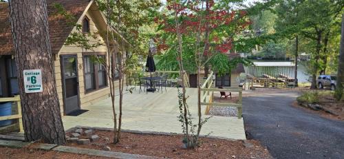 Mid America Casa | #06 - Lakeview Two Bedroom Cottage-Pet Friendly