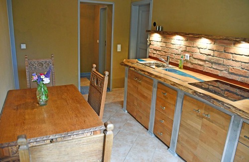 Ralswiek Apartamento | 07 Muttland vacation apartment with fireplace - vacation apartments in the Gnies manor house