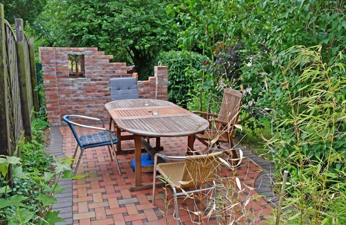 Ralswiek Apartamento | 07 Muttland vacation apartment with fireplace - vacation apartments in the Gnies manor house