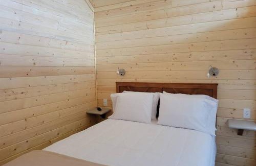 Valle Chalet De Esquí | 076 Tiny Home nr Grand Canyon South Rim Sleeps 8