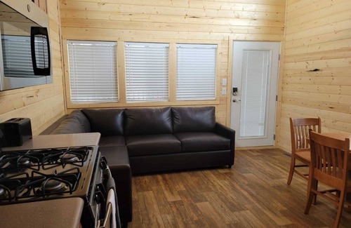 Valle Cabaña | 077 Tiny Home near Grand Canyon South Rim Sleeps 8