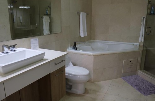 Playa Bonita Village Apartamento | 07D Great Value Luxury Resort Beachfront Oceanview