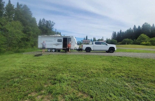 Stewartstown Alquiler De RV | 09) The RV Campsite 5