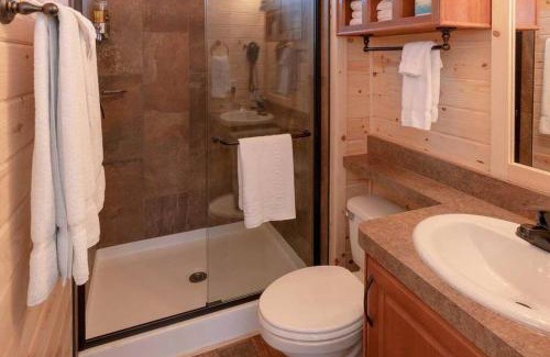 Valle Chalet De Esquí | 092 Star Gazing Tiny Home near Grand Canyon South Rim Sleeps 8