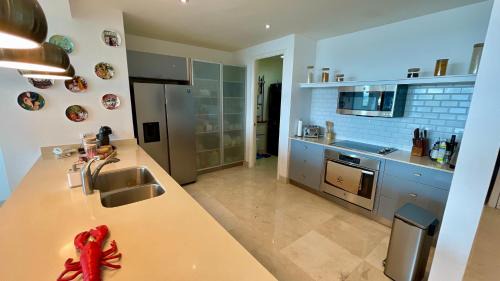 Playa Bonita Village Apartamento | 09I Jungle/Ocean View to thrill Nature Enthusiasts