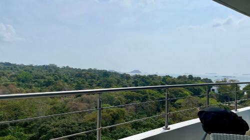 Playa Bonita Village Apartamento | 09I Jungle/Ocean View to thrill Nature Enthusiasts
