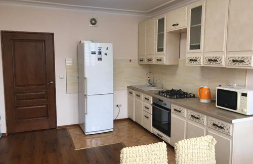 Atyrau Apartamento | 1 комнатная квартира в самом центре города на Жарбосынова 71