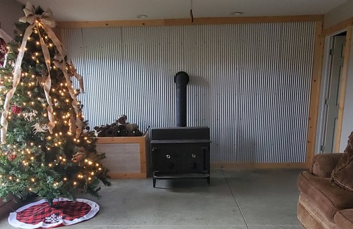 McArthur Casa | 1,000 of acres, Public hunting, lake alma 5 mile, lake Rupert 2 mile, hocking h
