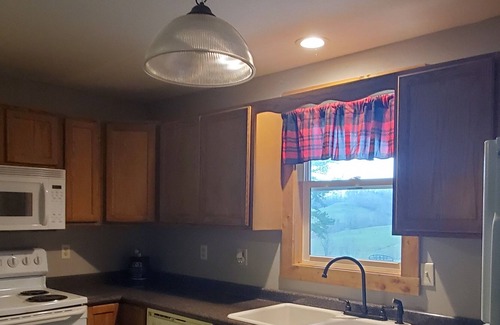 McArthur Casa | 1,000 of acres, Public hunting, lake alma 5 mile, lake Rupert 2 mile, hocking h