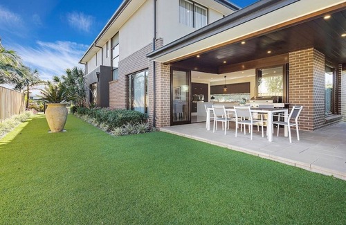 Shell Cove Casa | 1 1/2 hrs South of Sydney - up to 8 Adults - Brand new