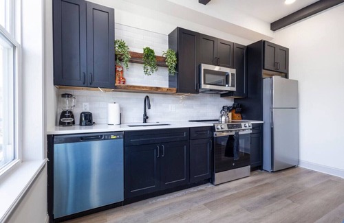 North Philadelphia West Apartamento | 1/1 Across from Fairmount Park | 10 mins to DT (E)
