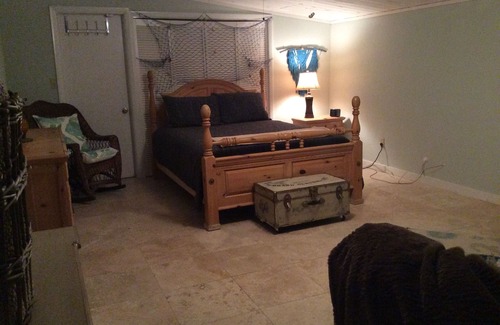 Shore Acre Heights Casa | 1/1 Bungalow NW Bradenton