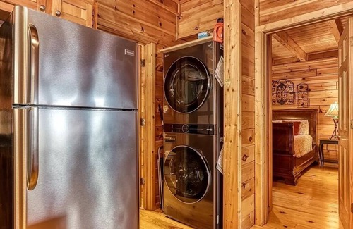 Gatlinburg Cabina | 1.1 Mi to DT Gtlbg* MtnView*HotTub*Arcade*GSMNP
