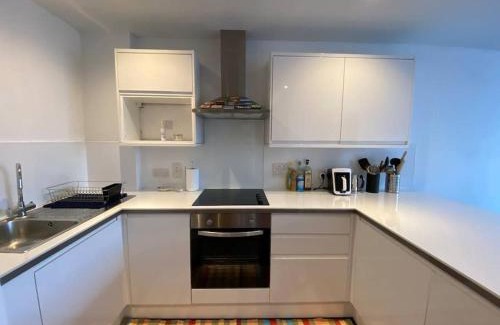 Sutton South Apartamento | 1+1 Modern flat next to Sutton train station