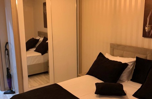 Kucukcekmece Apartamento | 1+1 RESİDENCE OTEL. NEAR TO METROBUS