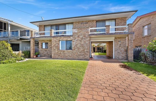 Kianga Casa | 1 15 Dalmeny Drive Kianga