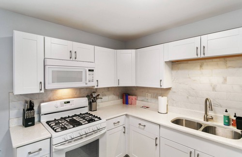 Russell Apartamento | 1/2 Mile to Downtown Libertyville