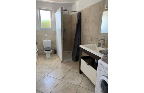 Solaro Apartamento | 1/2 villa with sea view, Solenzara, swimming pool, private garden