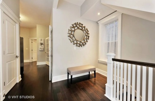 Wicker Park Apartamento | 1-3 month 3br+ / 2ba duplex rental; unbeatable Wicker Park location