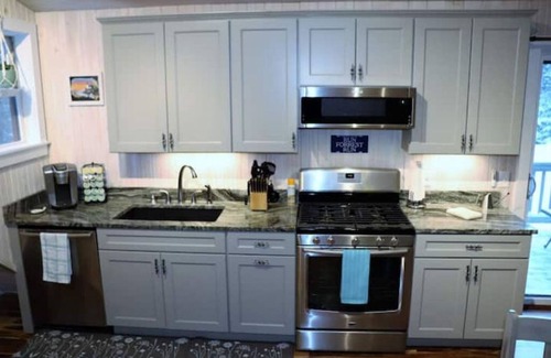 Bar Harbor Casa | 1.4 Acre Bar Harbor Home with Private Ocean Access a Short Walk Away