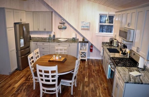 Bar Harbor Casa | 1.4 Acre Bar Harbor Home with Private Ocean Access a Short Walk Away