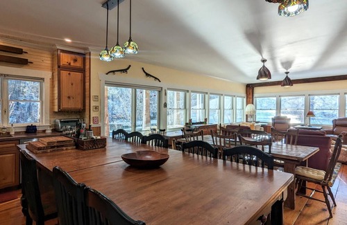 Meredith Casa | 1/4 Acre Woods on Lake Waukewan!