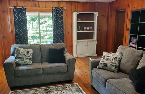 Celina Casa | 1/4 mile from Holly Creek Marina - 2700 sq ft cottage