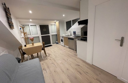 Noisy-le-Sec Apartamento | 1-4 person apartment, terrace and starry sky!