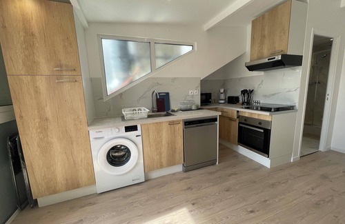 Noisy-le-Sec Apartamento | 1-4 person apartment, terrace and starry sky!