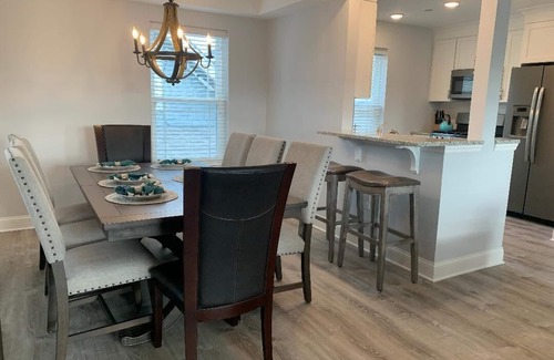North End Casa | NUEVO 2020 UPSCALE 4BR / 2bath - a menos de 2 cuadras de la playa.-Área norte de Brdwlk.